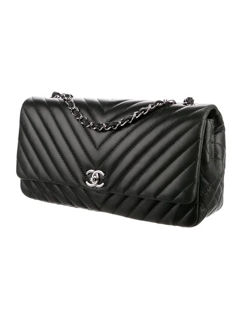 chanel surpique chevron flap bag